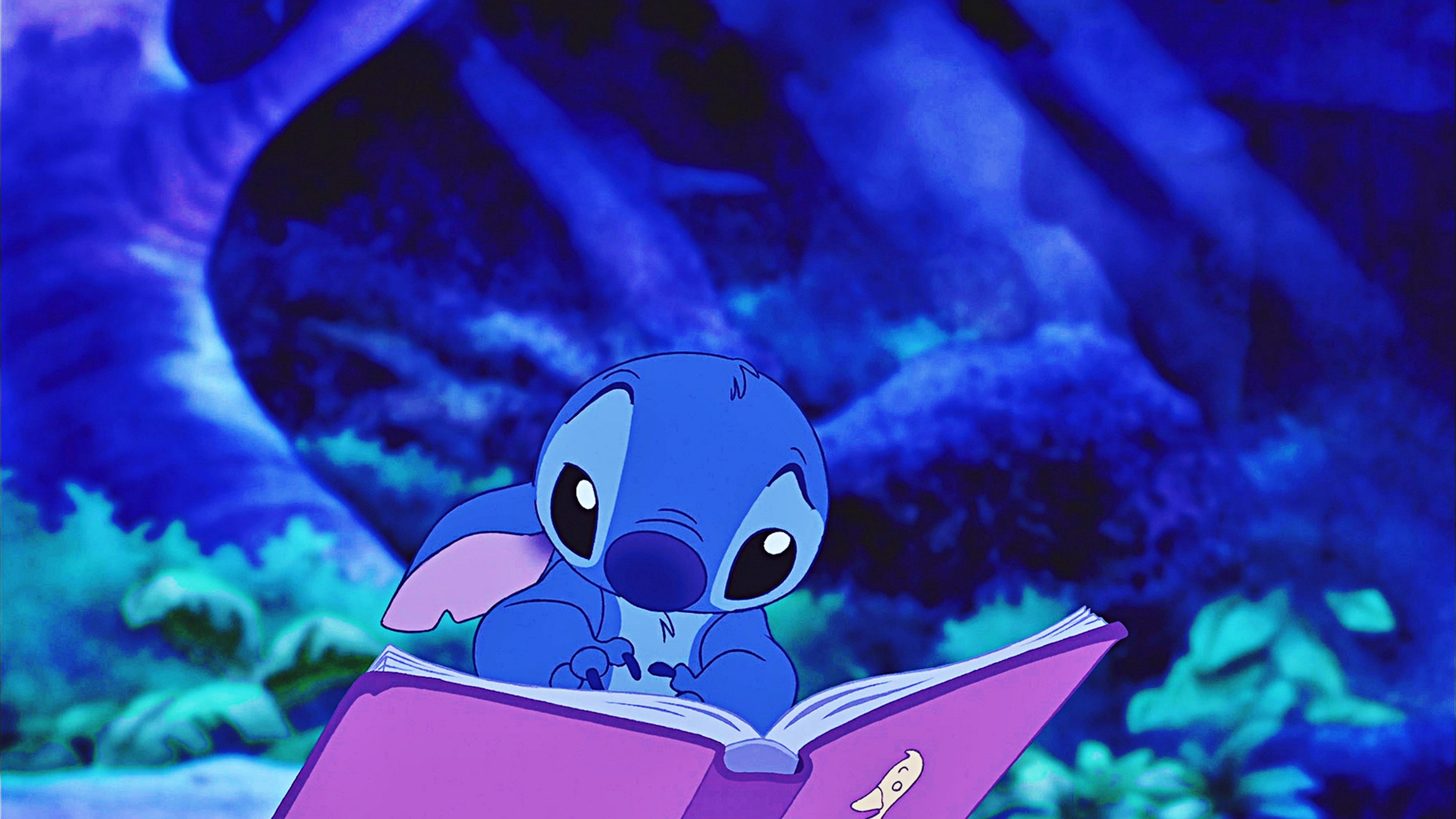 Stitch reading The Ugly Duckling Wallpaper ID:2888
