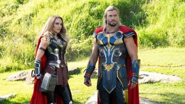 Thor y Jane Foster Fondo de pantalla