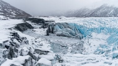 Glaciares y rocas Fondo de pantalla