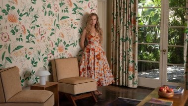 Jennifer Lawrence vestido floreado Fondo de pantalla