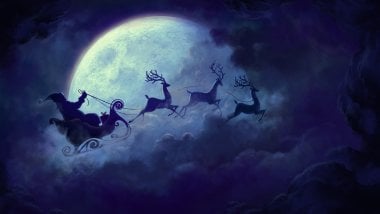 Papá Noel en las nubes y luna Fondo de pantalla
