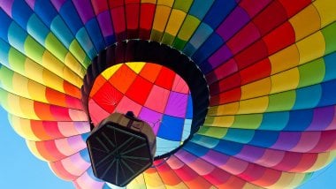 Globo aerostático colorido Fondo de pantalla