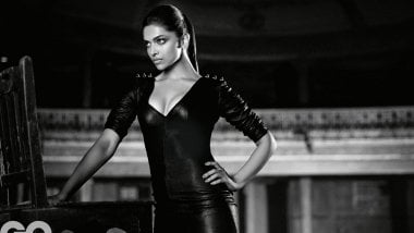 Deepika Padukone in black and white Wallpaper