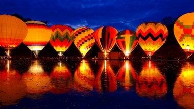 Festival of hot air balloons Wallpaper
