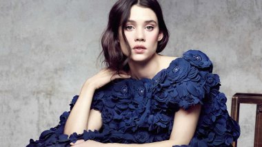 Actress Astrid Berges Frisbey Wallpaper