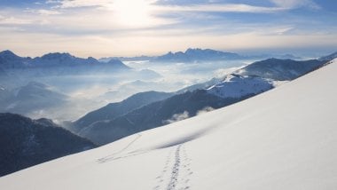 Mountains of snow for Windows 10 Wallpaper