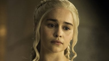 Emilia Clarke as Daenerys in Game of Thrones Wallpaper
