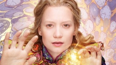 Alice Kingsleigh in Alice Through the Looking Glass Wallpaper