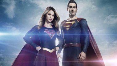Supergirl and Superman Wallpaper