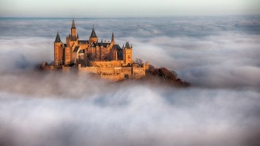 Castillo Hohenzollern en Alemania Fondo de pantalla