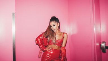 Ariana Grande MTV awards 2018 Wallpaper