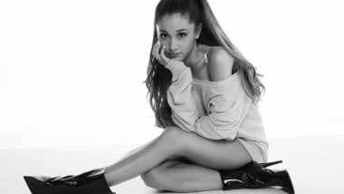 Ariana Grande in black and white Wallpaper