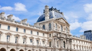 Louvre en Paris Fondo de pantalla