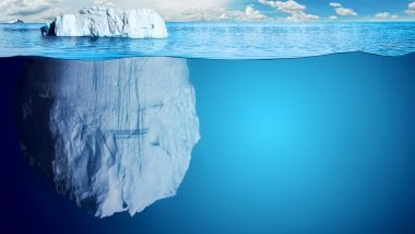 Iceberg en el oceano Fondo de pantalla