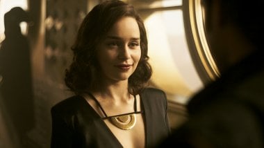 Emilia Clarke como Qira en Han Solo: una historia de Star Wars Fondo de pantalla