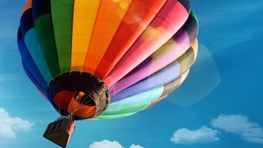 Colorful Hot Air Balloon Wallpaper