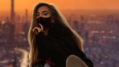 Girl with mask in a city Wallpaper