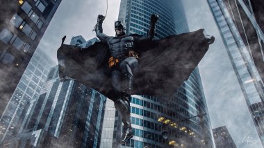 Batman cayendo de edificios Fondo de pantalla