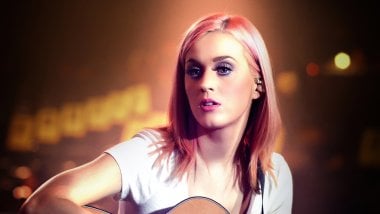 Katy Perry with guitar Wallpaper