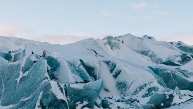 Montañas congeladas Fondo de pantalla