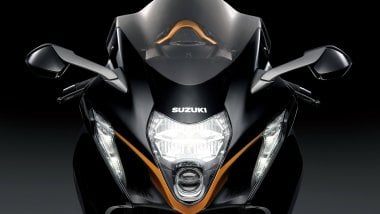 2022 Suzuki Hayabusa de frente Fondo de pantalla