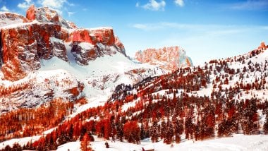 Red mountains with snow Wallpaper