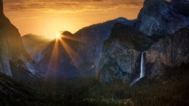 Amanecer en el parque nacional Yosemite Fondo de pantalla