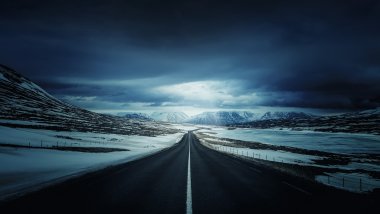 Ice road Wallpaper