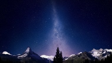 Noche en alpes suizos Fondo de pantalla