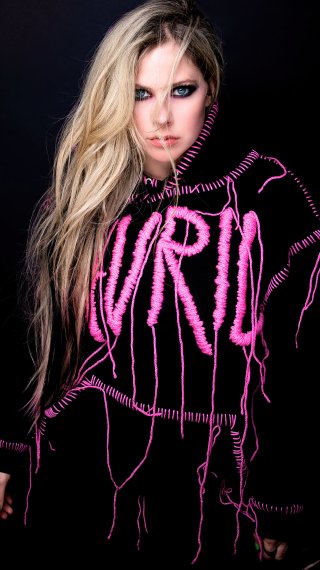 Avril Lavigne Euphoria Magazine 2022 Wallpaper