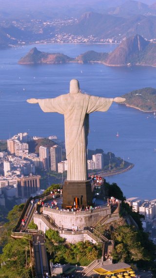 Christ the Redeemer statue in Rio de Janeiro Brazil Wallpaper