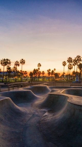 Atardecer en Parque de patinaje de Venice Beach Fondo de pantalla