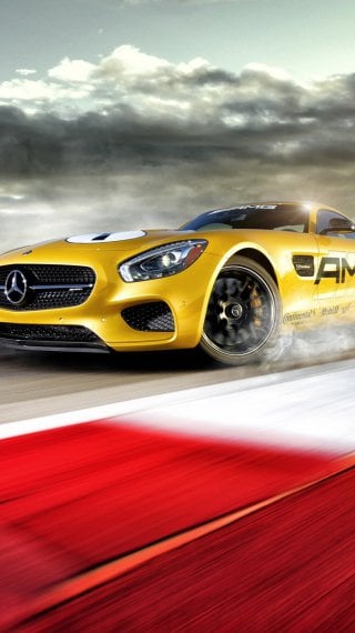 Mercedes AMG GT S en una pista Fondo de pantalla