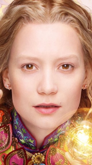 Alice Kingsleigh in Alice Through the Looking Glass Wallpaper