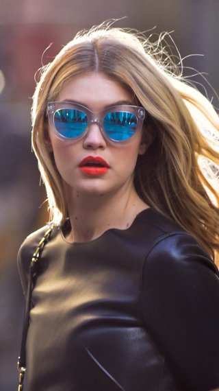Gigi Hadid in New York Wallpaper