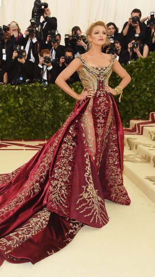 Blake Lively en la Met Gala Fondo de pantalla