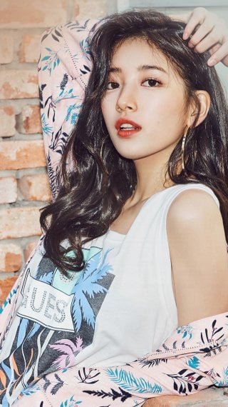 Suzy actriz coreana con maquillaje Fondo de pantalla