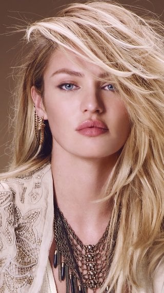 Cadce Swanepoel with make up Wallpaper