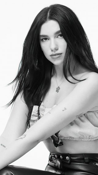 Dua Lipa para Billboard Monocrono Fondo de pantalla