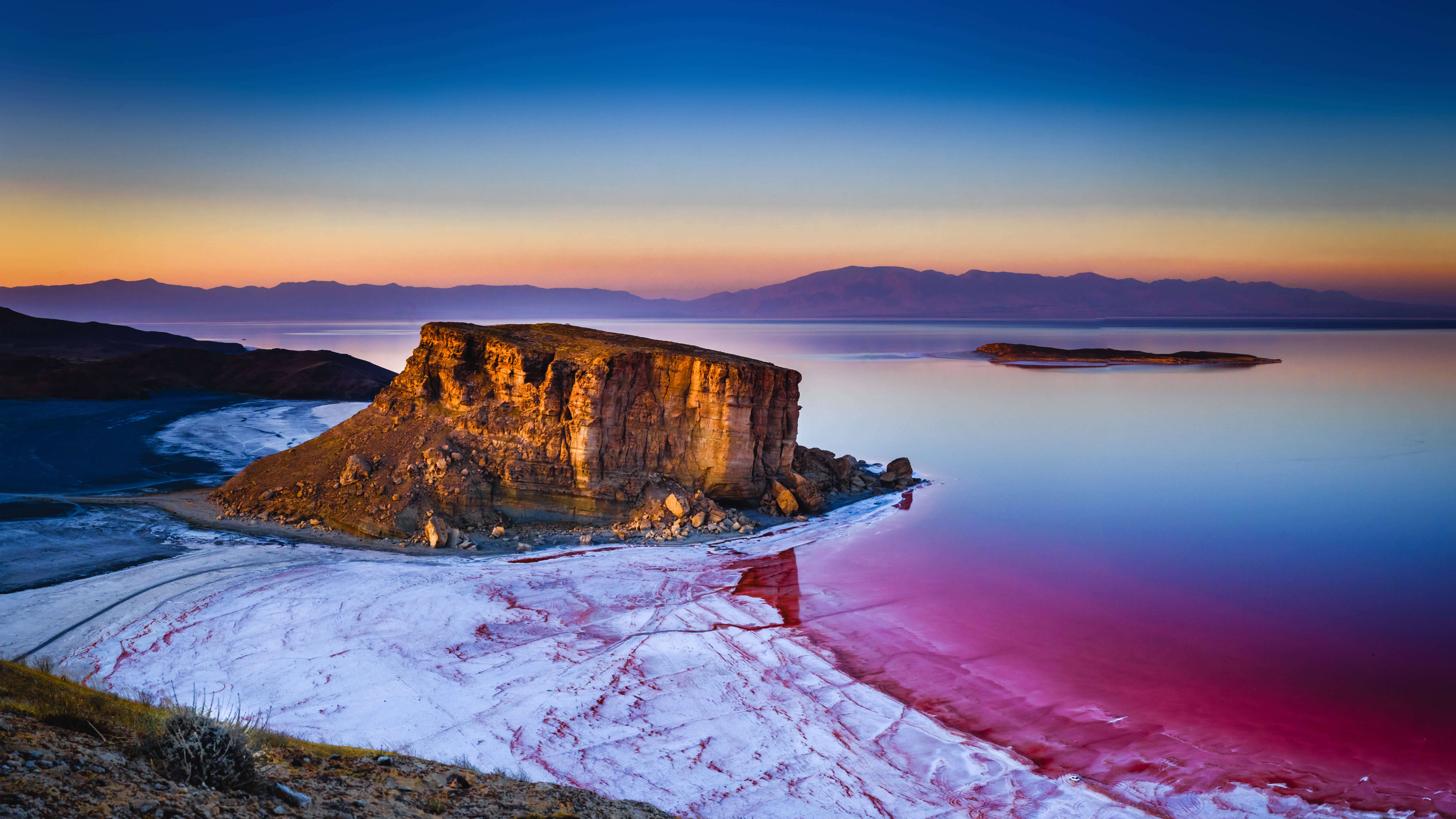 Fondos de pantalla Sunrise in the beach becoming pink