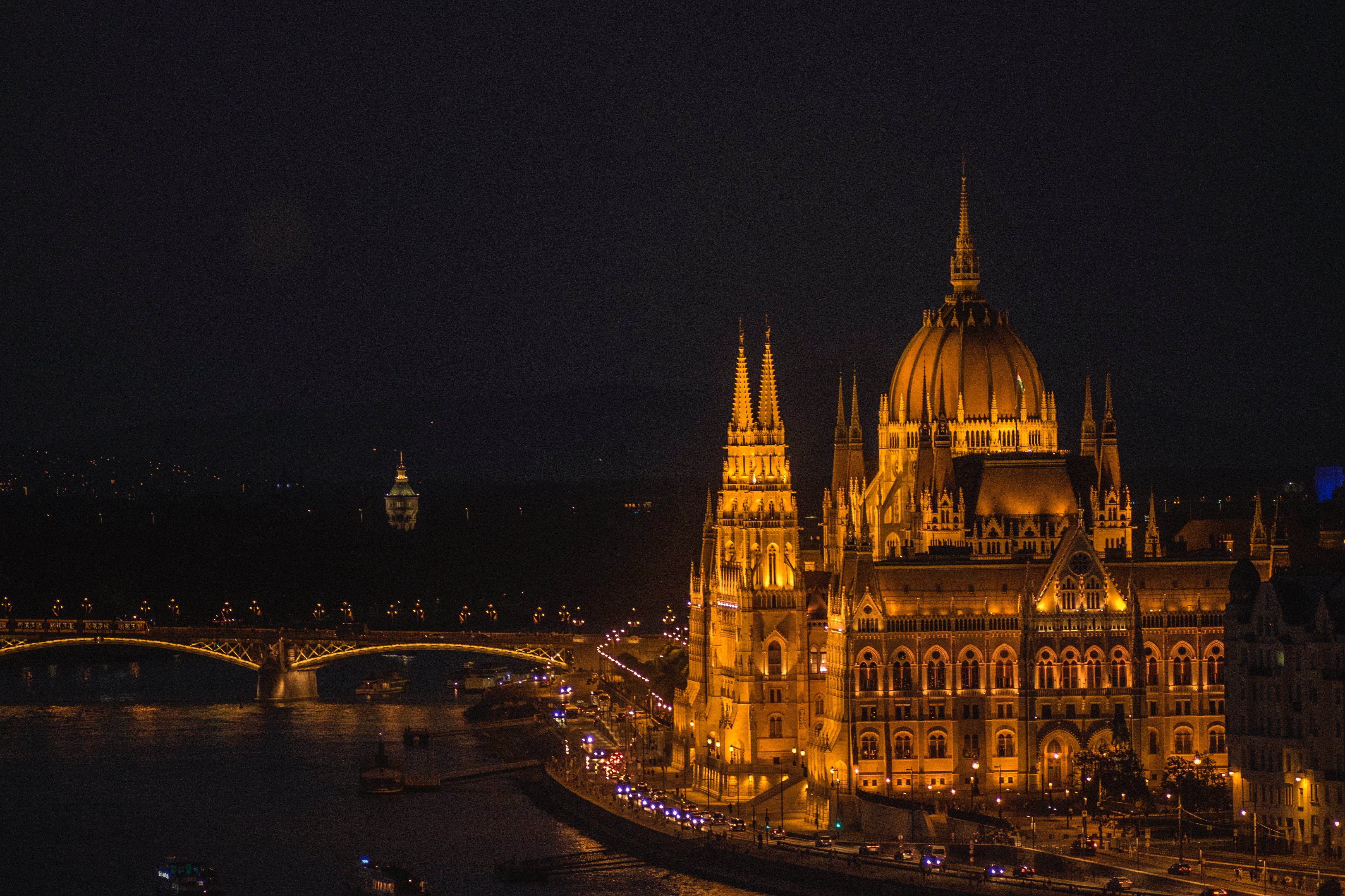 Fondos de pantalla Budapest por la noche