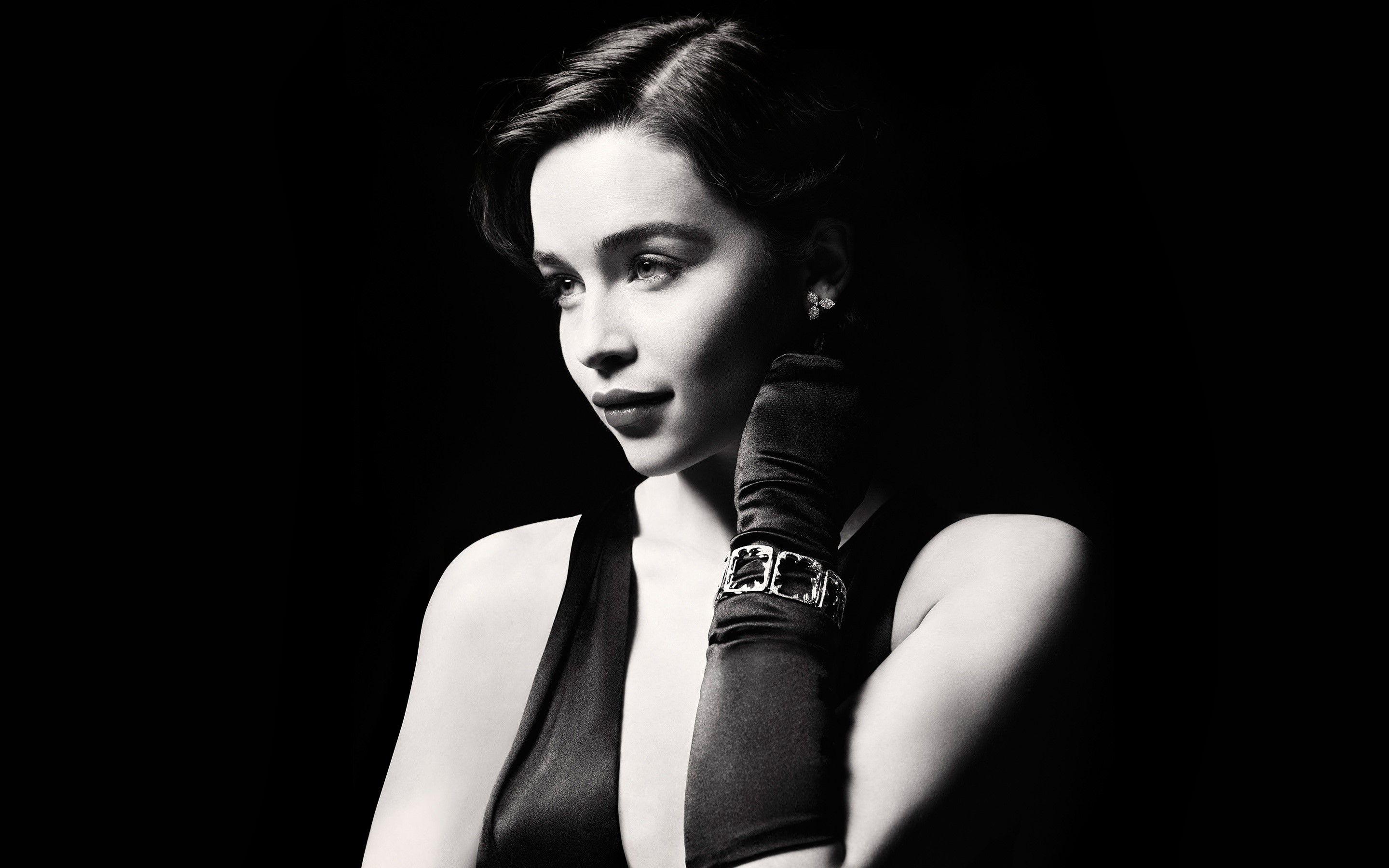 Wallpaper Emilia Clarke in black and white