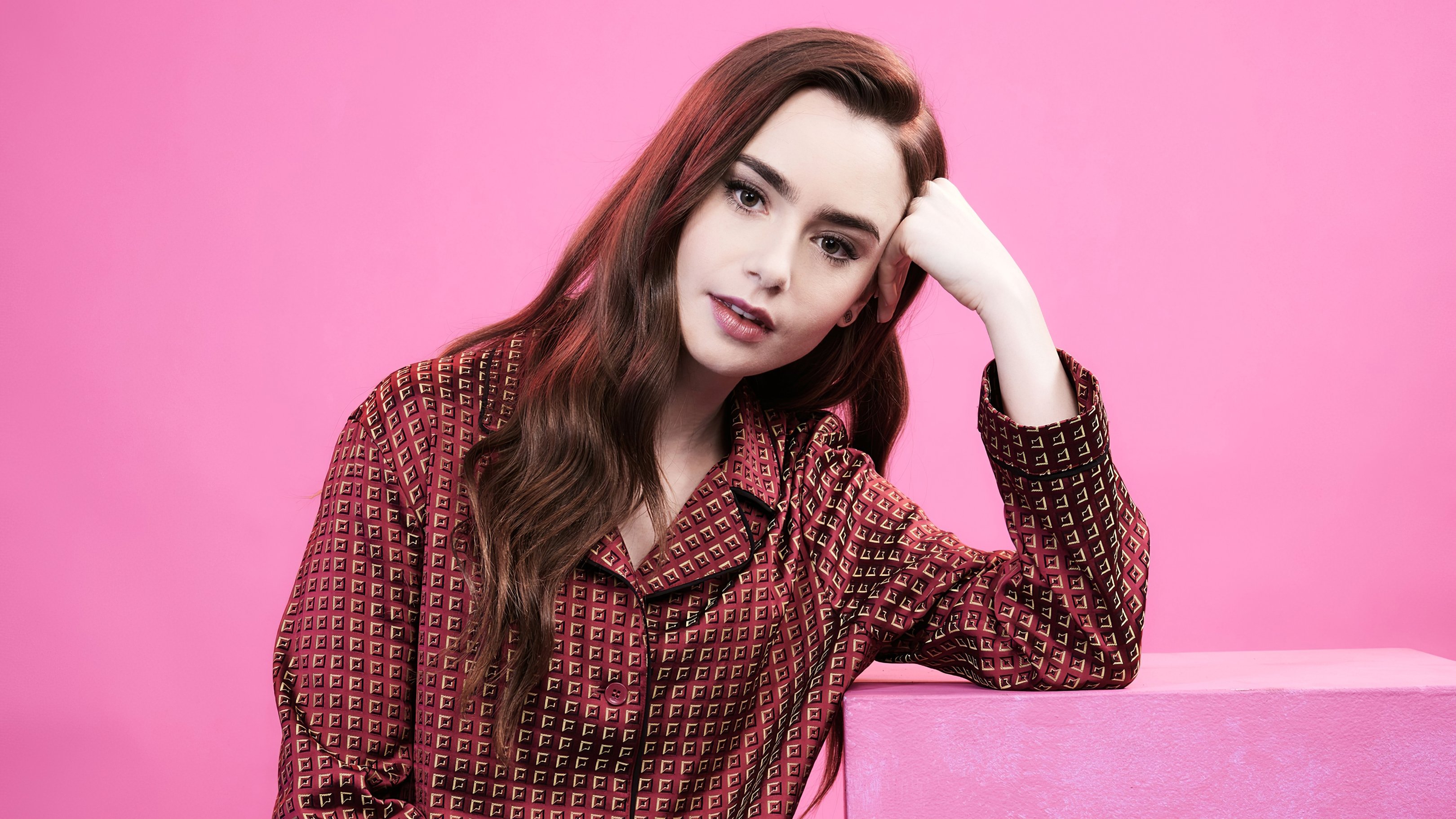 Wallpaper Lily Collins 2020