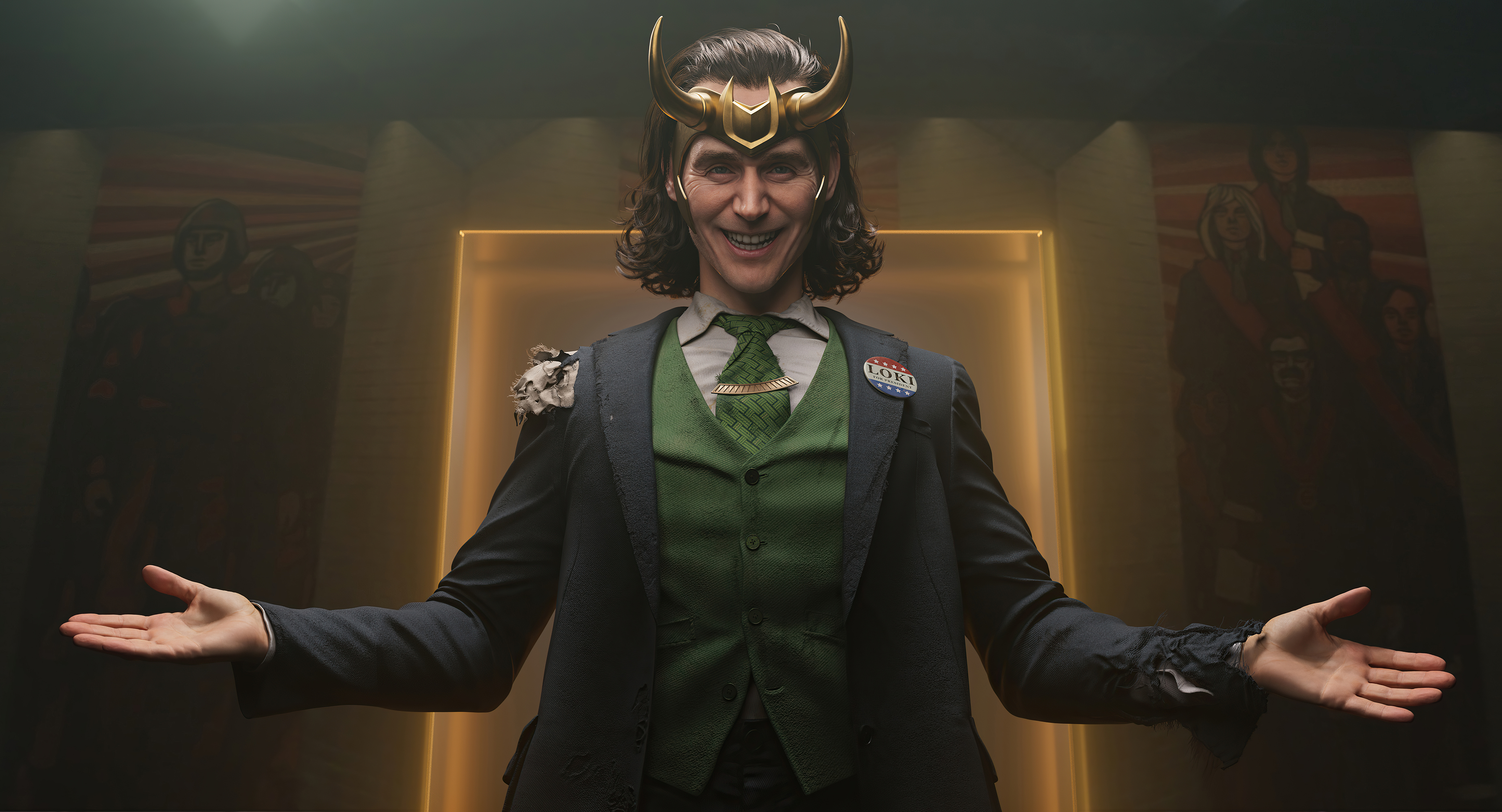 Wallpaper Loki smiling