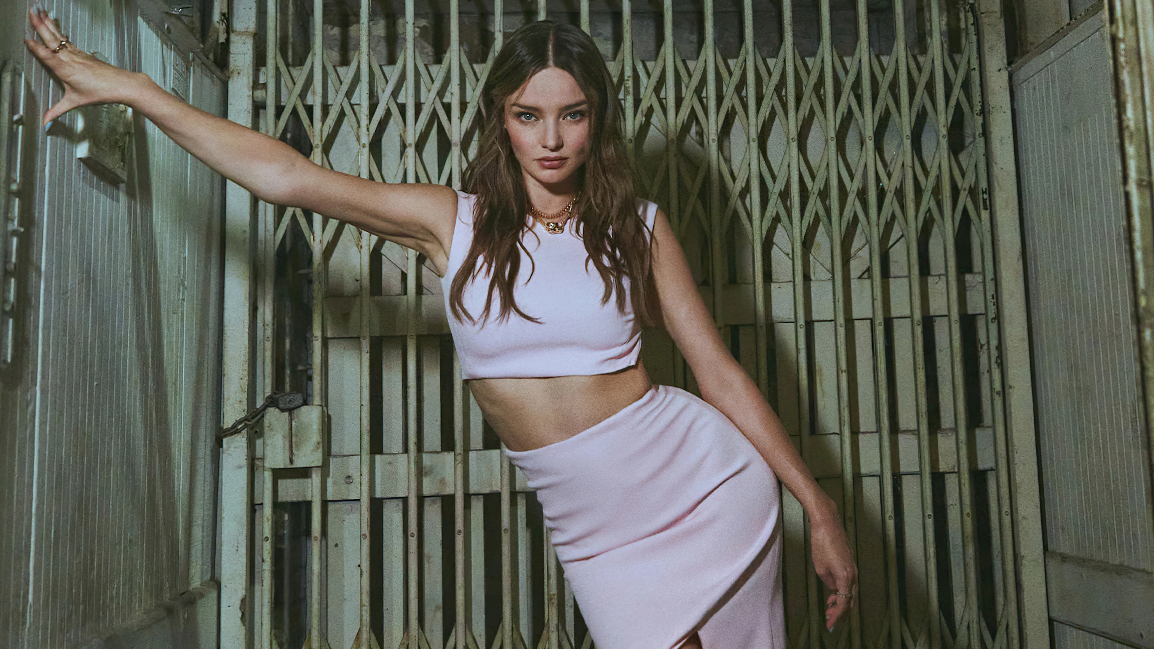 Fondos de pantalla Miranda Kerr revista LVR