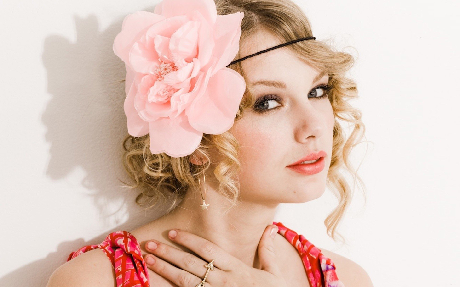 Wallpaper Taylor Swift for Fearless