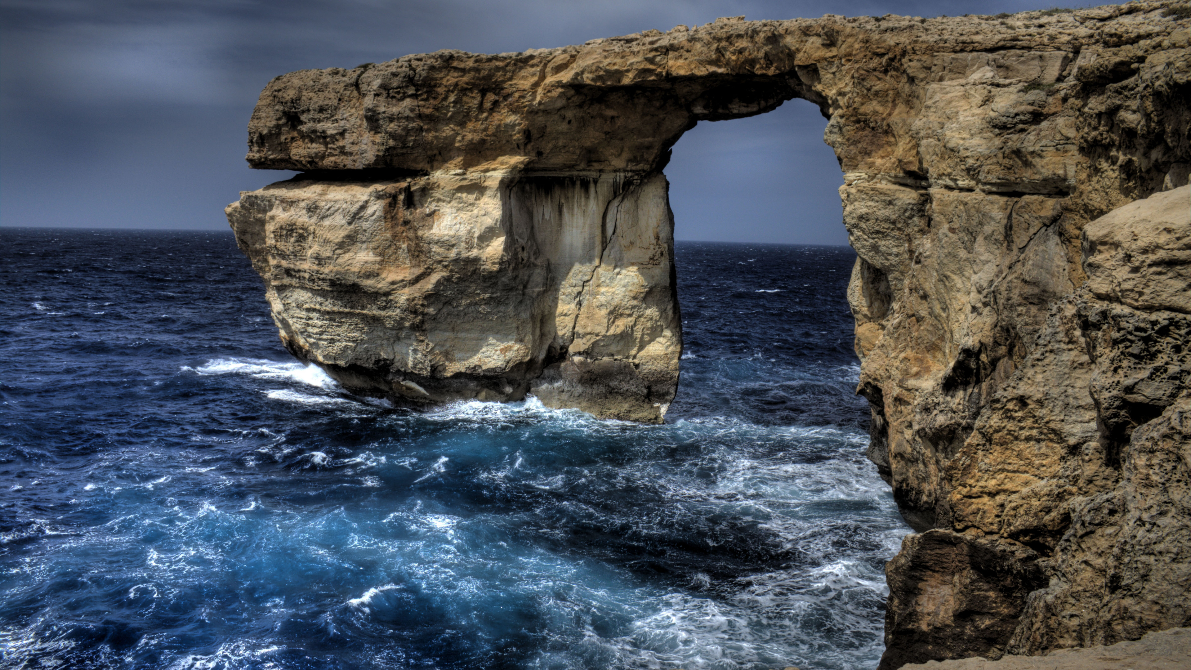 Fondos de pantalla Ventana Azul en Malta