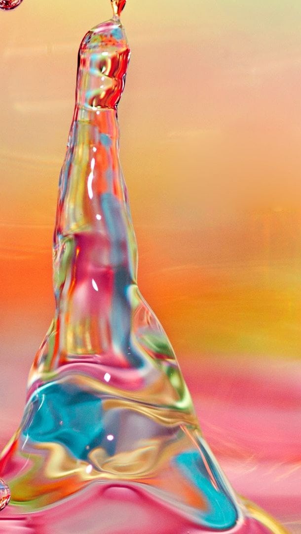 Wallpaper Color water splashing Vertical