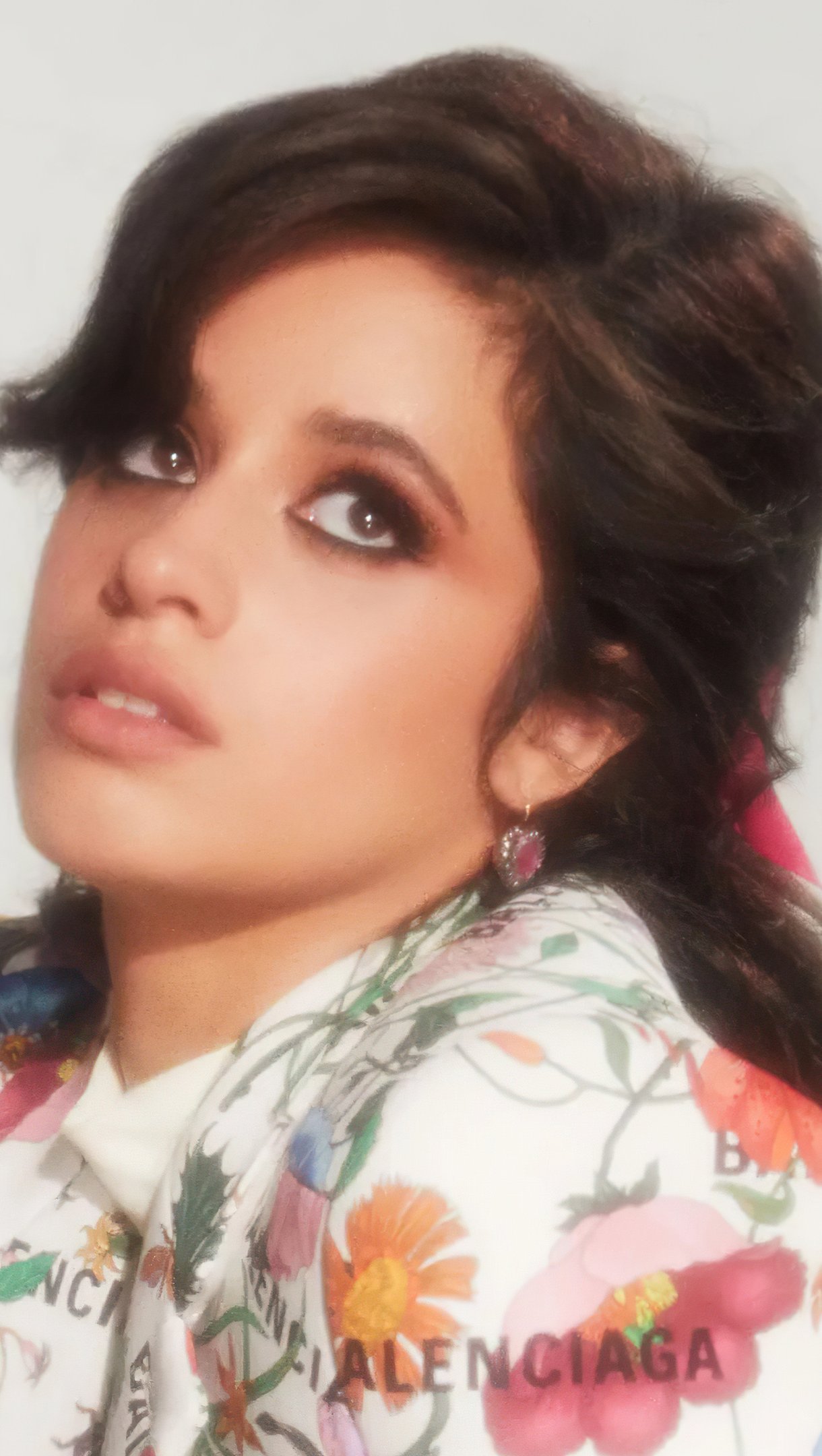 Fondos de pantalla Camila Cabello para revista Glamour Vertical