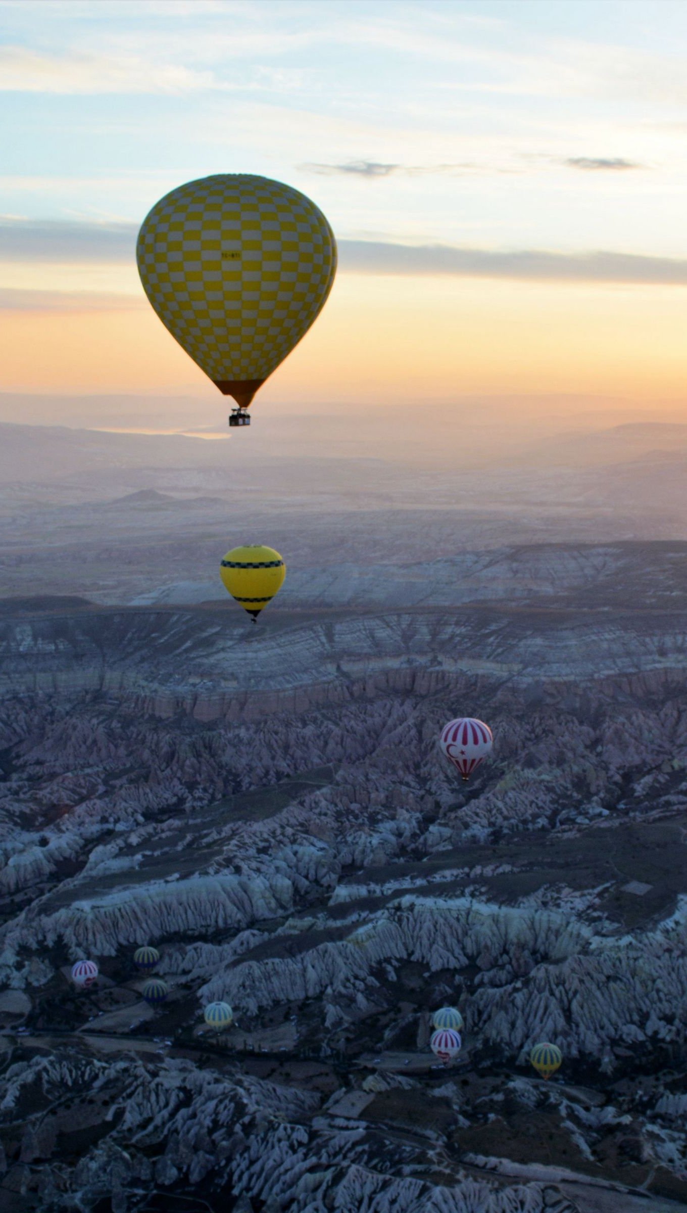 Hot air balloons at sunset Wallpaper 4k Ultra HD ID:10835